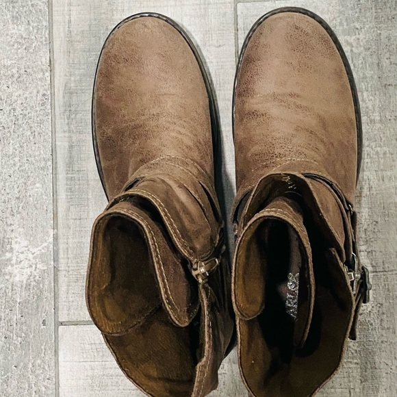 Size 9 Motorcycle Ankle Boots - Picture 8 of 10